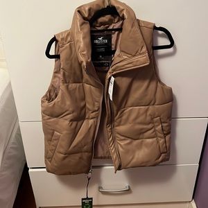 NWT Hollister vest
